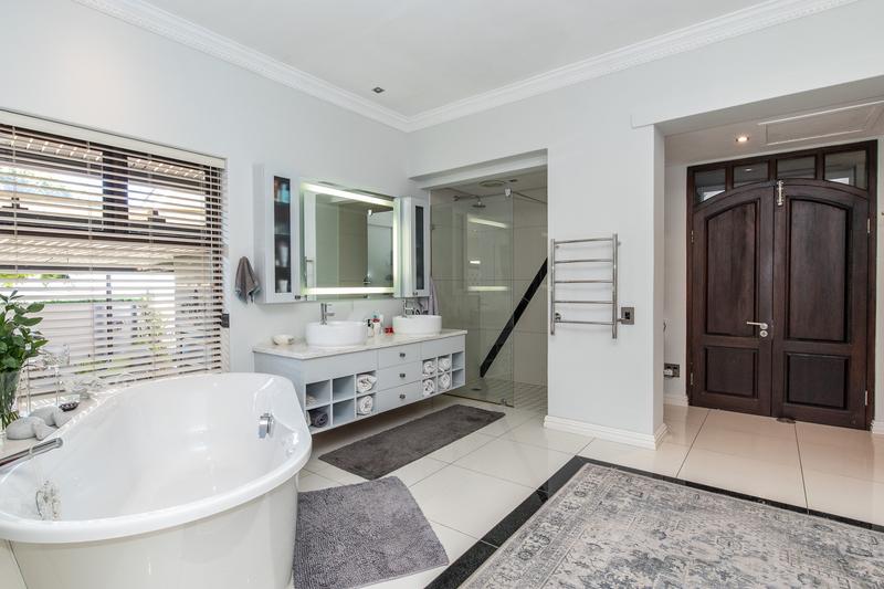 3 Bedroom Property for Sale in Stonehurst Mountain Estate Western Cape